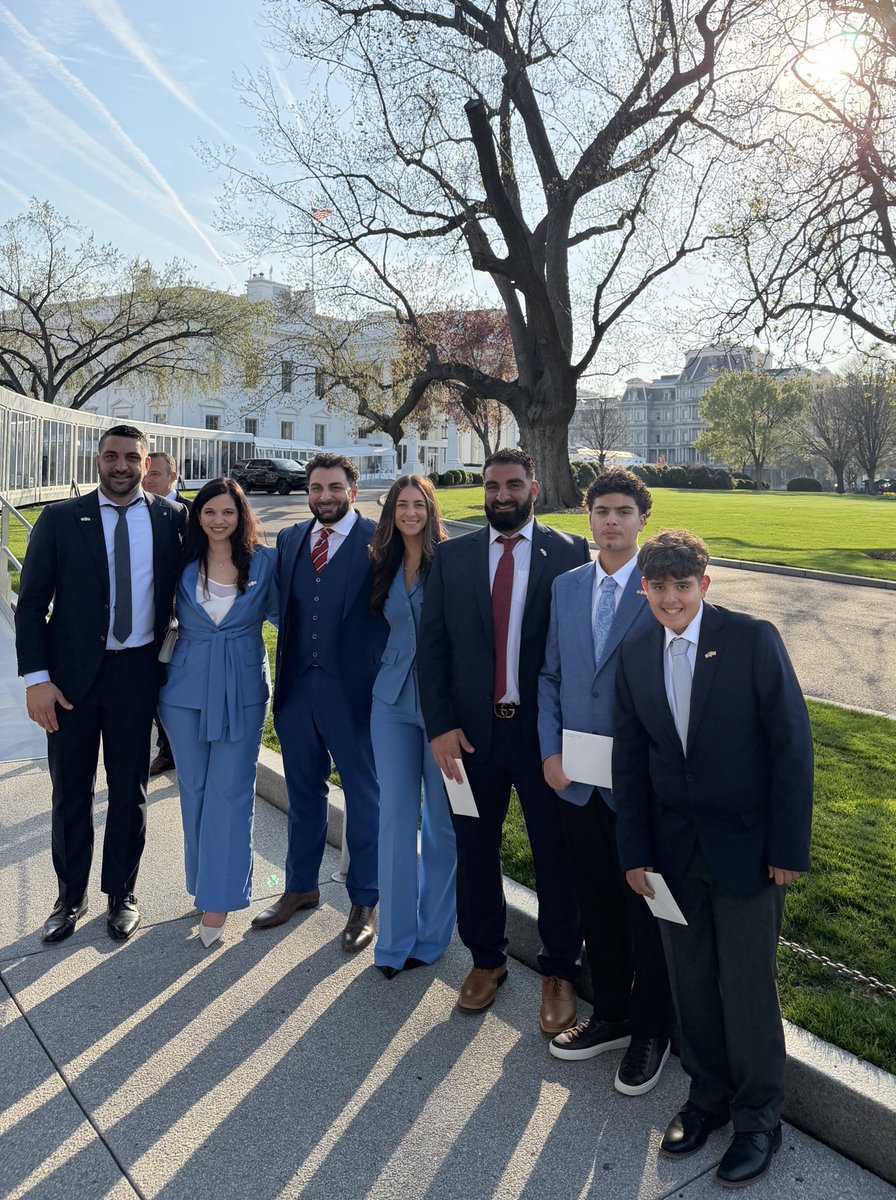 Jimmy’s Famous Seafood tweet media