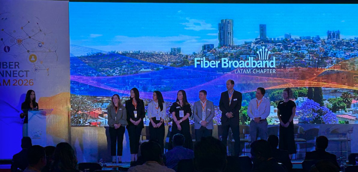 ciberhf's tweet photo. La oportunidad de asistir a las conferencias  organizadas por Fiber Broadband Association un espacio para hacer networking con colegas ISP,  adquirir conocimientos sobre la industria de telecomunicaciones y generar sinergia con los partners que conocimos durante  el día. https://t.co/PC2vhMu61K