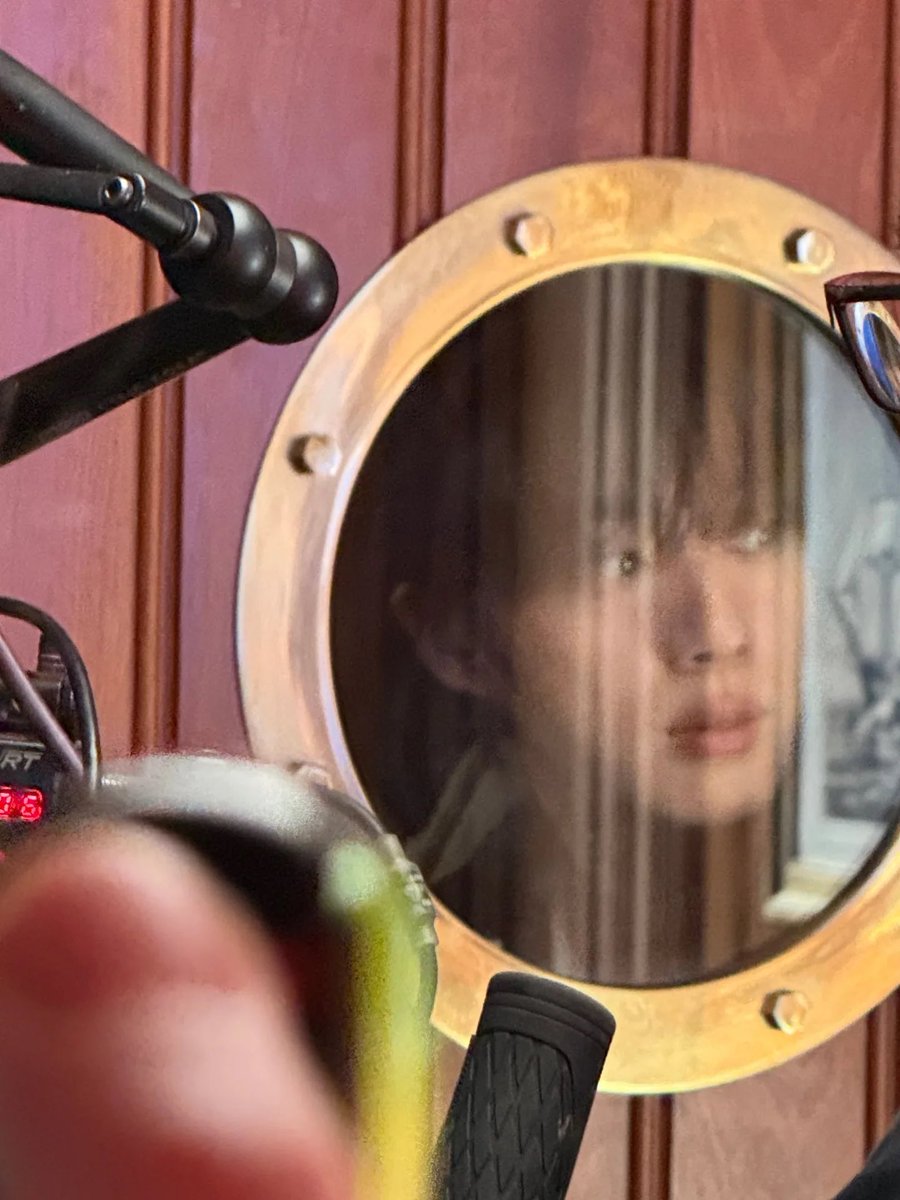 seokjinfile's tweet photo. JIN ON INSTAGRAM https://t.co/ARsRDCsYie