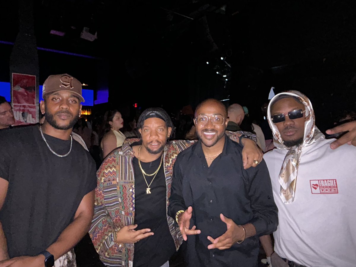 JeRonelle tweet media