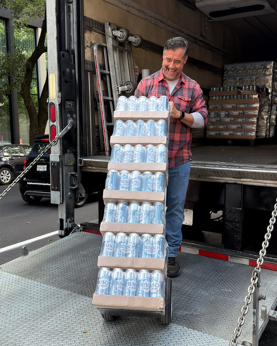 Busch Beer tweet media