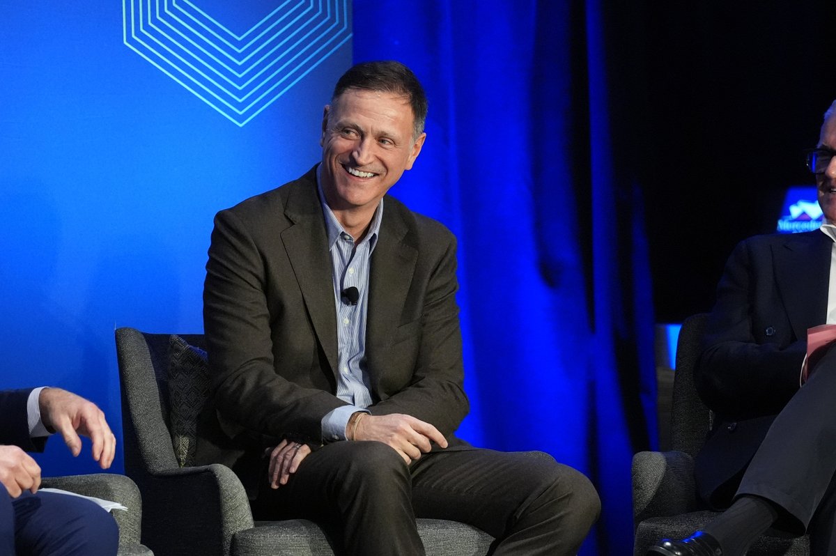 General Secretary Philippe Moggio closed out #BusinessofSoccer with a forward-looking conversation on what comes next for the growth of the game in our region. 

Joined by Romy Gai, Chief Business Officer, FIFA, and Gary Stevenson, Deputy Commissioner, MLS and President, Soccer