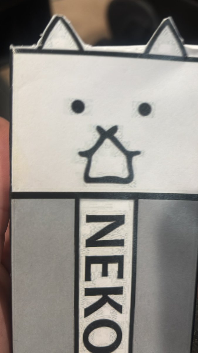 Face reveal for all you lonely men 😏😼