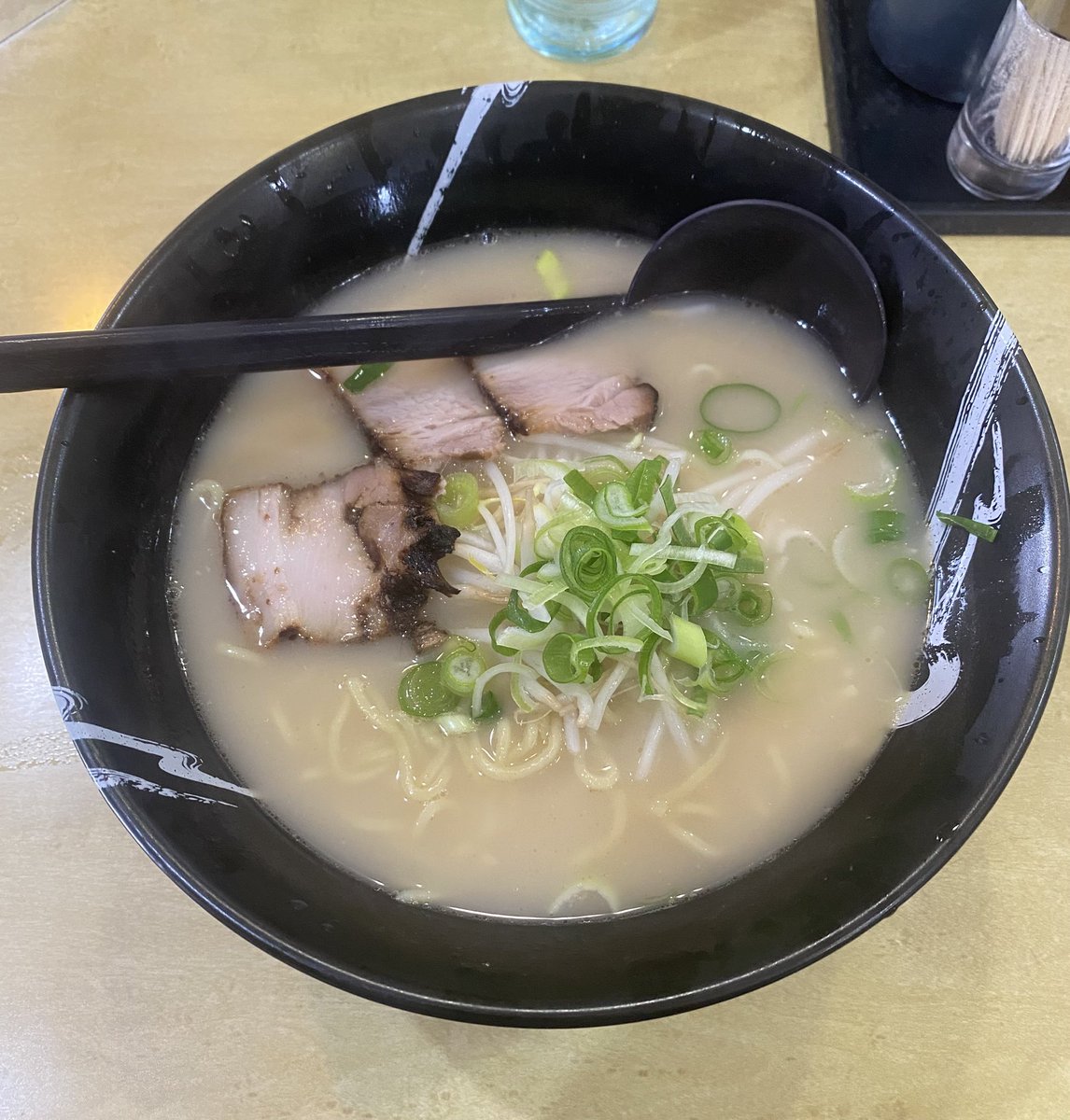 ラーメンの兄ちゃん tweet media