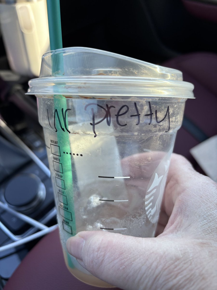 bunnyproof's tweet photo. @Starbucks Store 75857 in Breezewpod/Bedford PA…thank you to the sweet young lady who made my day! #greatcustomerrelations #awesomeservice https://t.co/p76cm1woQy