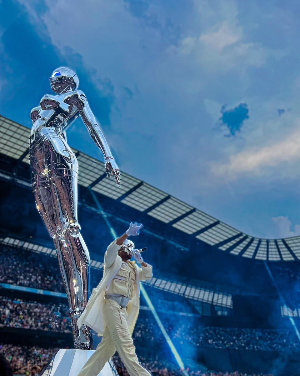 XO CAPSULE tweet media