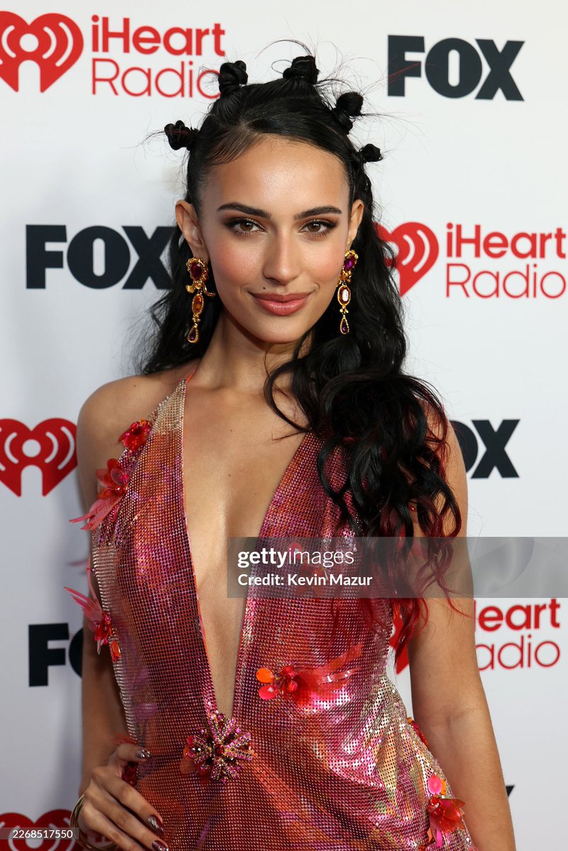 DZ Worlds Collide News! tweet media