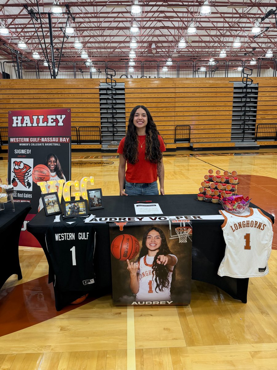 Dobie_GBB's tweet photo. Signing Day 2026!! Congratulations to our Seniors Audrey Volper and Hailey Butler on signing with Western Gulf Collegiate. We are so proud of you both and can't wait to see what you do at the next level! #DobiePride #NextLevelHorns #GRIND https://t.co/BNpa0i9HsP