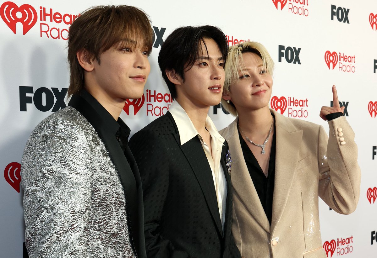 iHeartRadio Canada tweet media