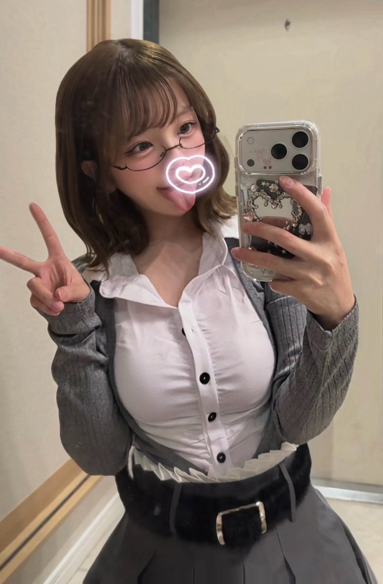 りの🐰 tweet media