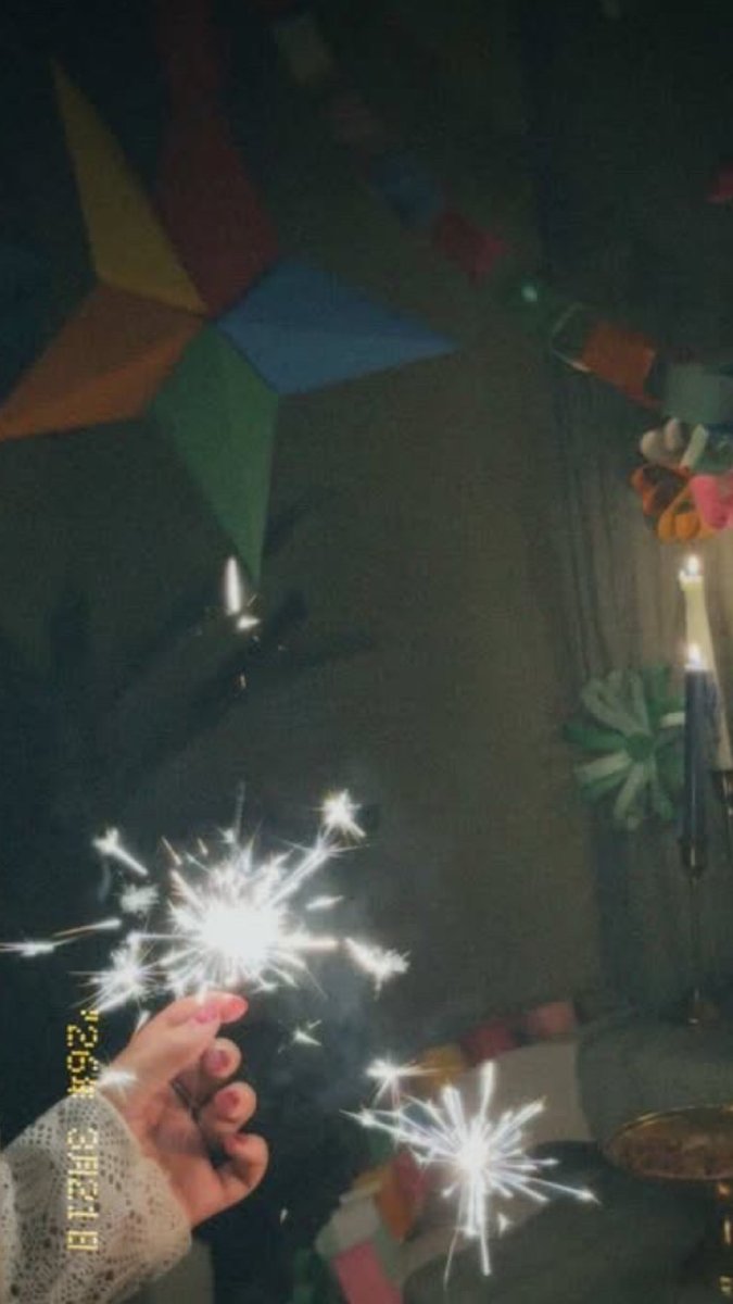 عَسل tweet media