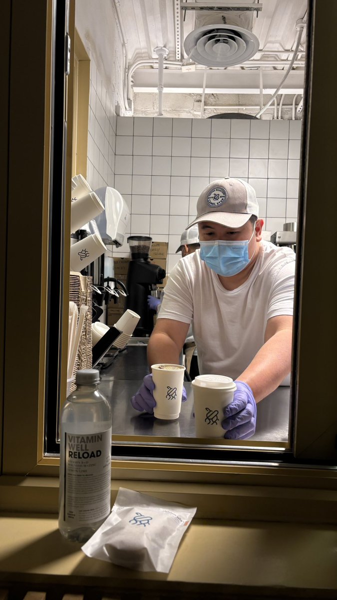 عَـريب tweet media