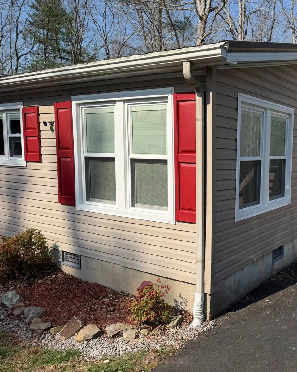 USAWindowDepot's tweet image. 🪟 Window of the Week
"Can you install windows in a manufactured home?"
At Window Depot USA, the answer is yes!

Check out these new windows installed by Window Depot &amp;amp; Bath Team of Nashville!

Schedule a free estimate: bit.ly/3Pyg8v8

#WindowOfTheWeek #NewWindows