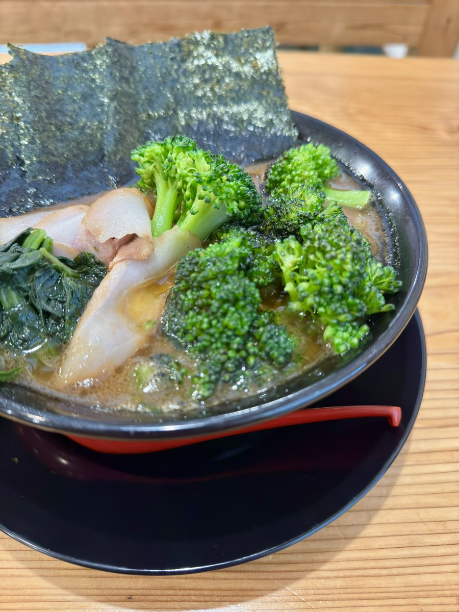 六周年企画🤡👉第一弾SPコラボ営業🤝4/8(水)18時〜👯‍♀️伯耆家(ほうきや) 🐯🤡 tweet media