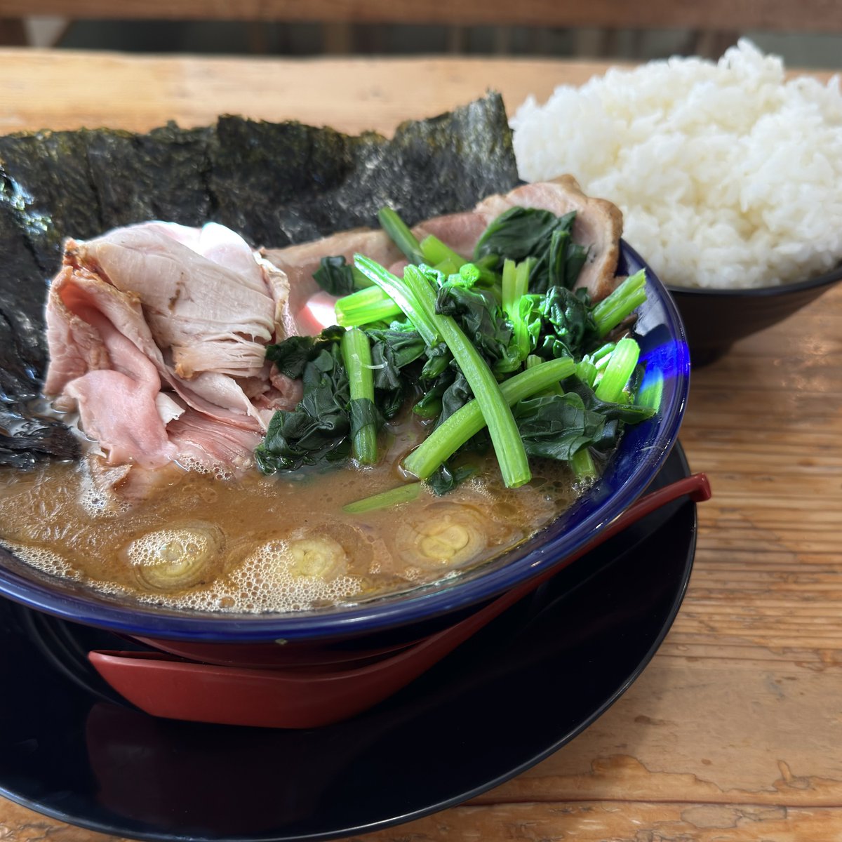 六周年企画🤡👉第一弾SPコラボ営業🤝4/8(水)18時〜👯‍♀️伯耆家(ほうきや) 🐯🤡 tweet media