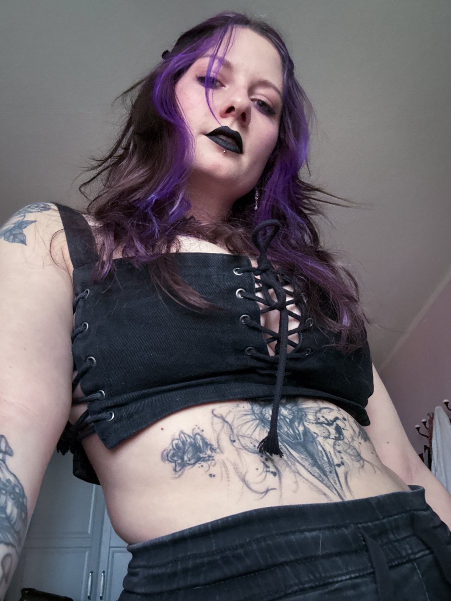 Luna Fern tweet media