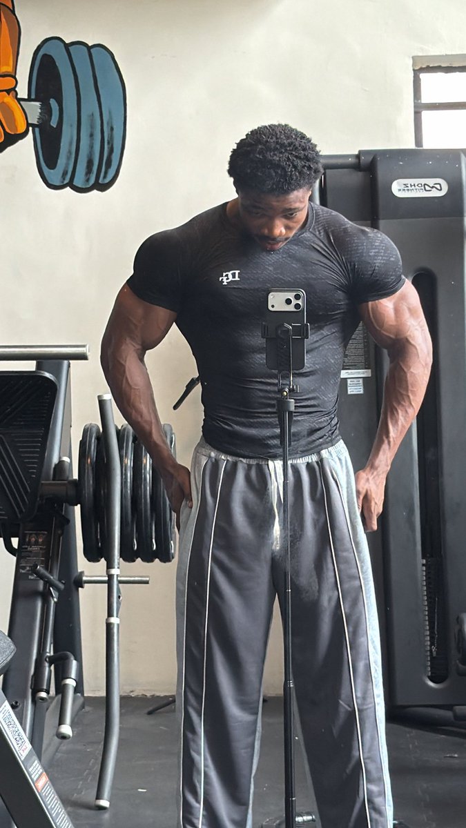 Errorrrr40444 tweet media