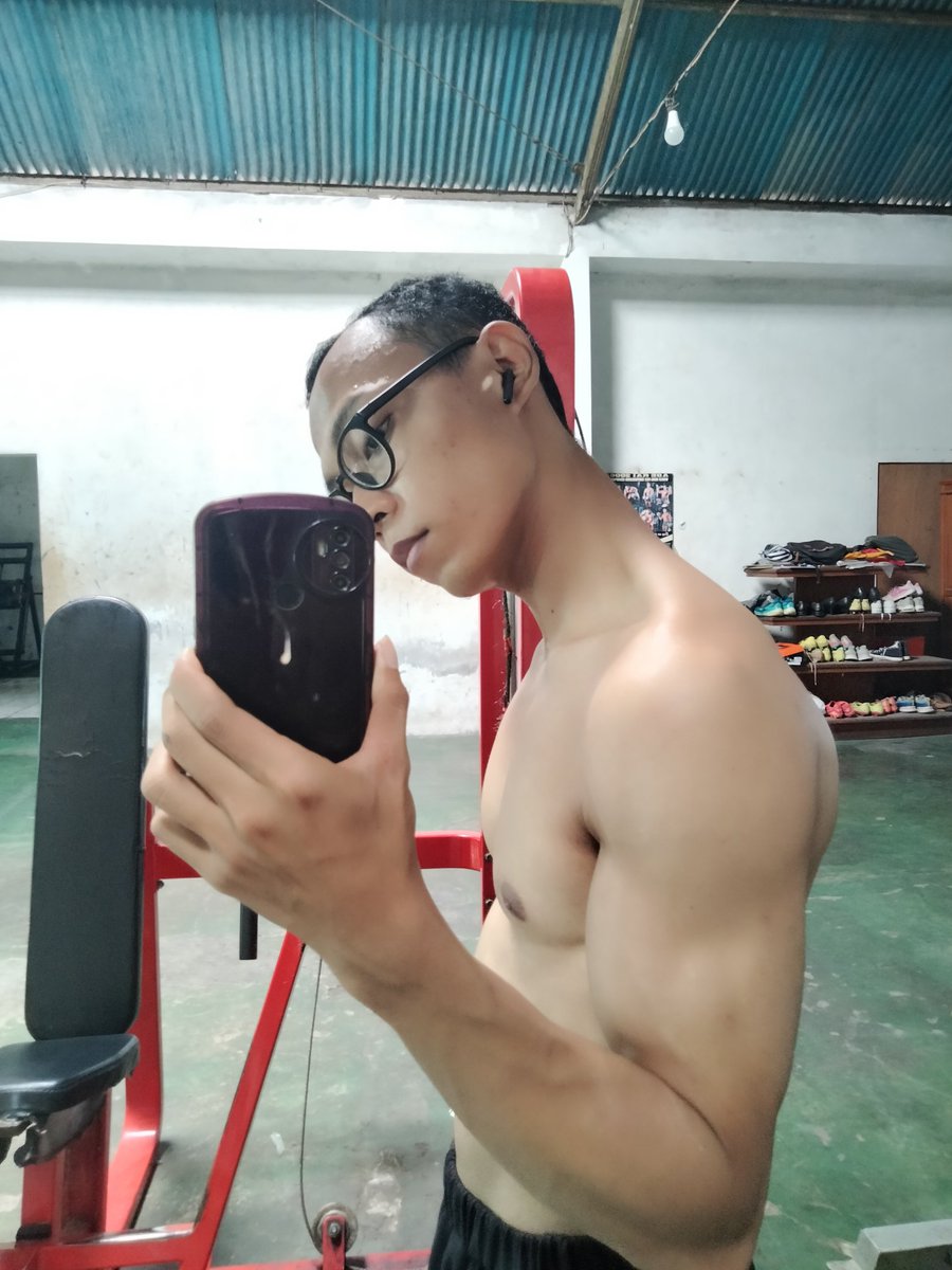 HaiAkuAji tweet media