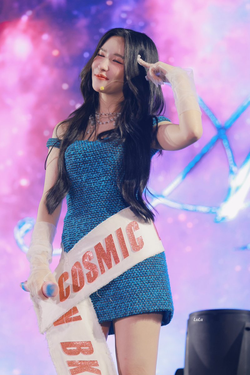 Flora LuLu 🌏🫶🏻🔮 tweet media