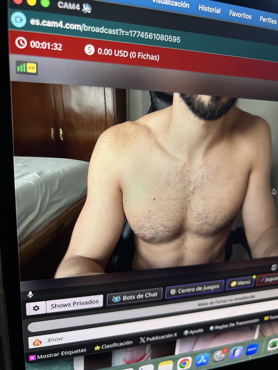 HommeFatal_'s tweet photo. Y tú. ¿Ya me viste? https://t.co/u0cS1fEkbG