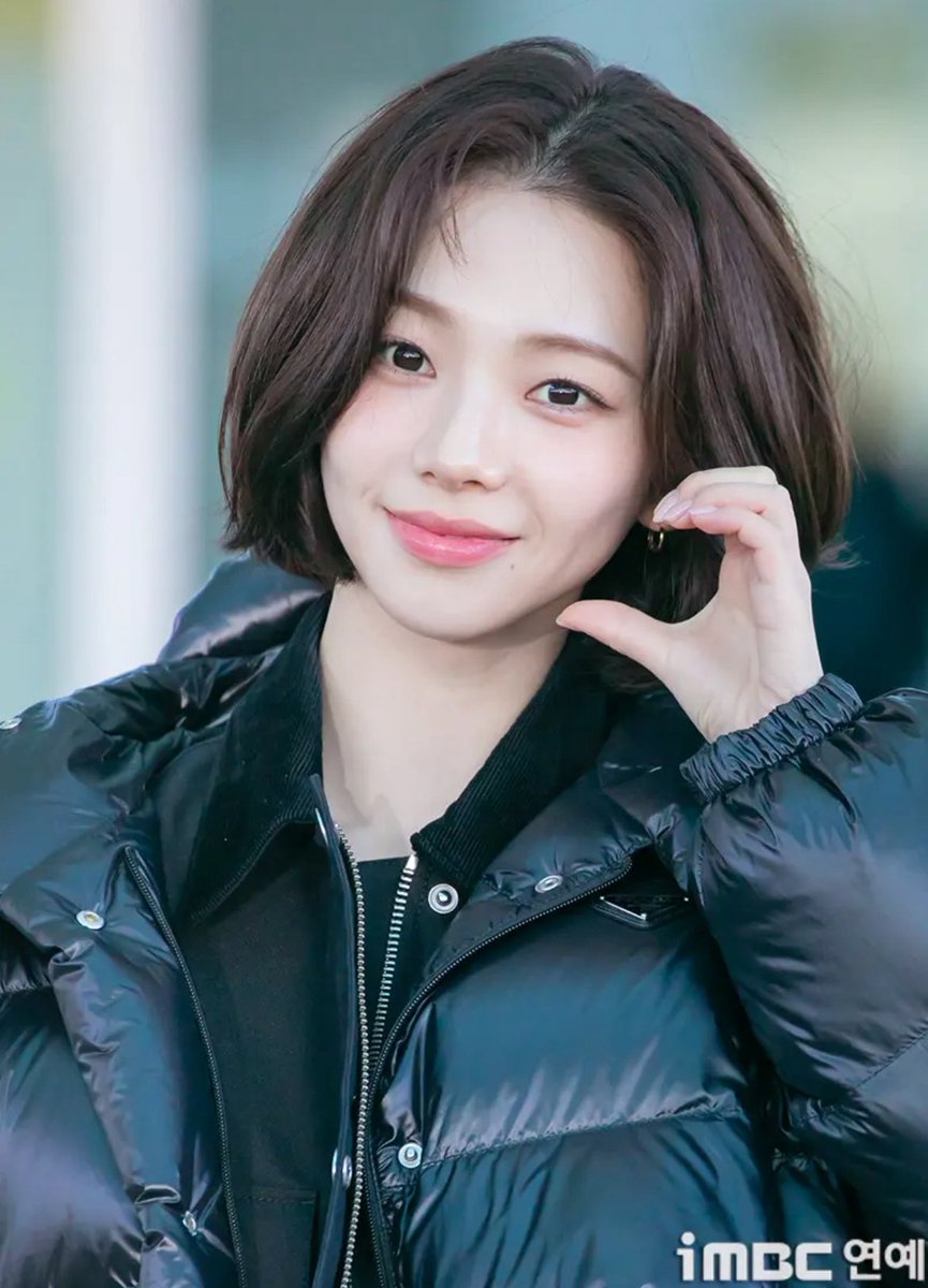 카리나 : 𝓚𝓪𝓻𝓲𝓷𝓪 .*~ tweet media