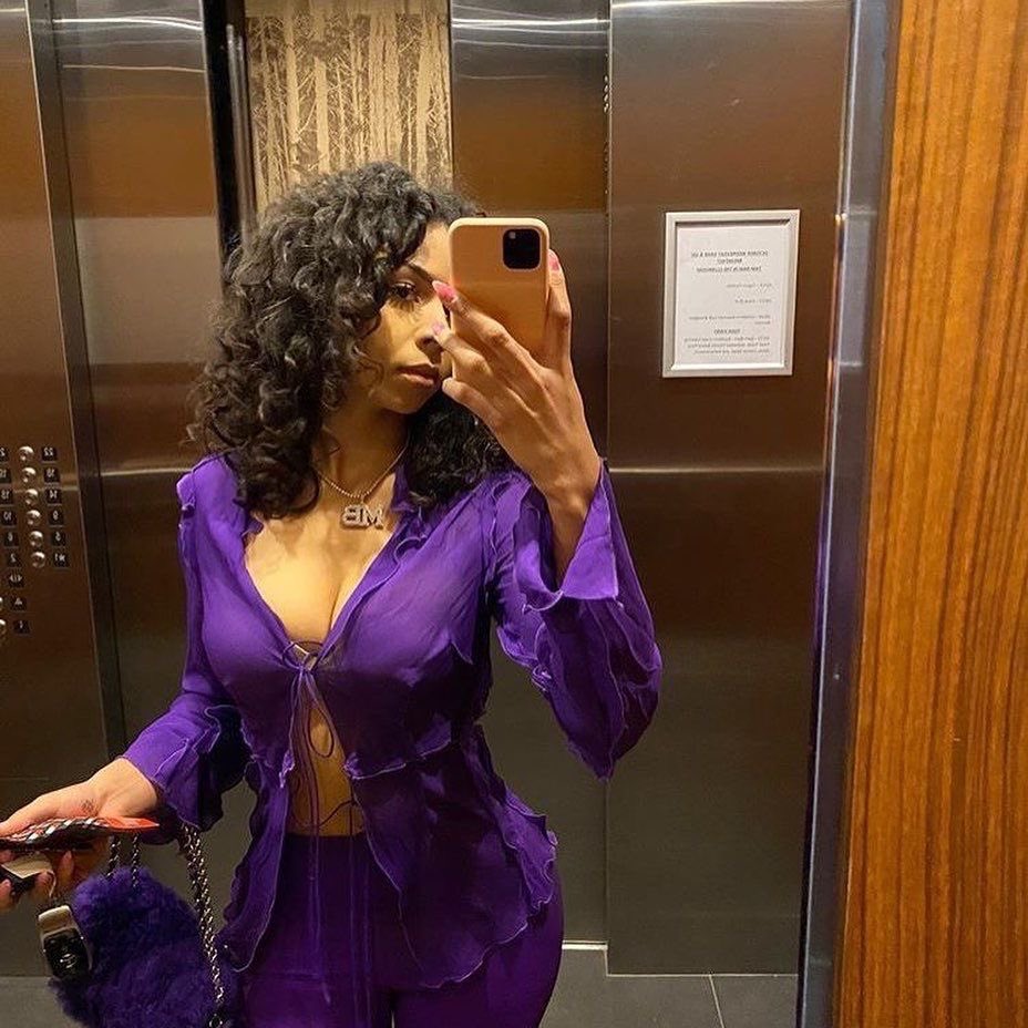 Hourly Mariah tweet media