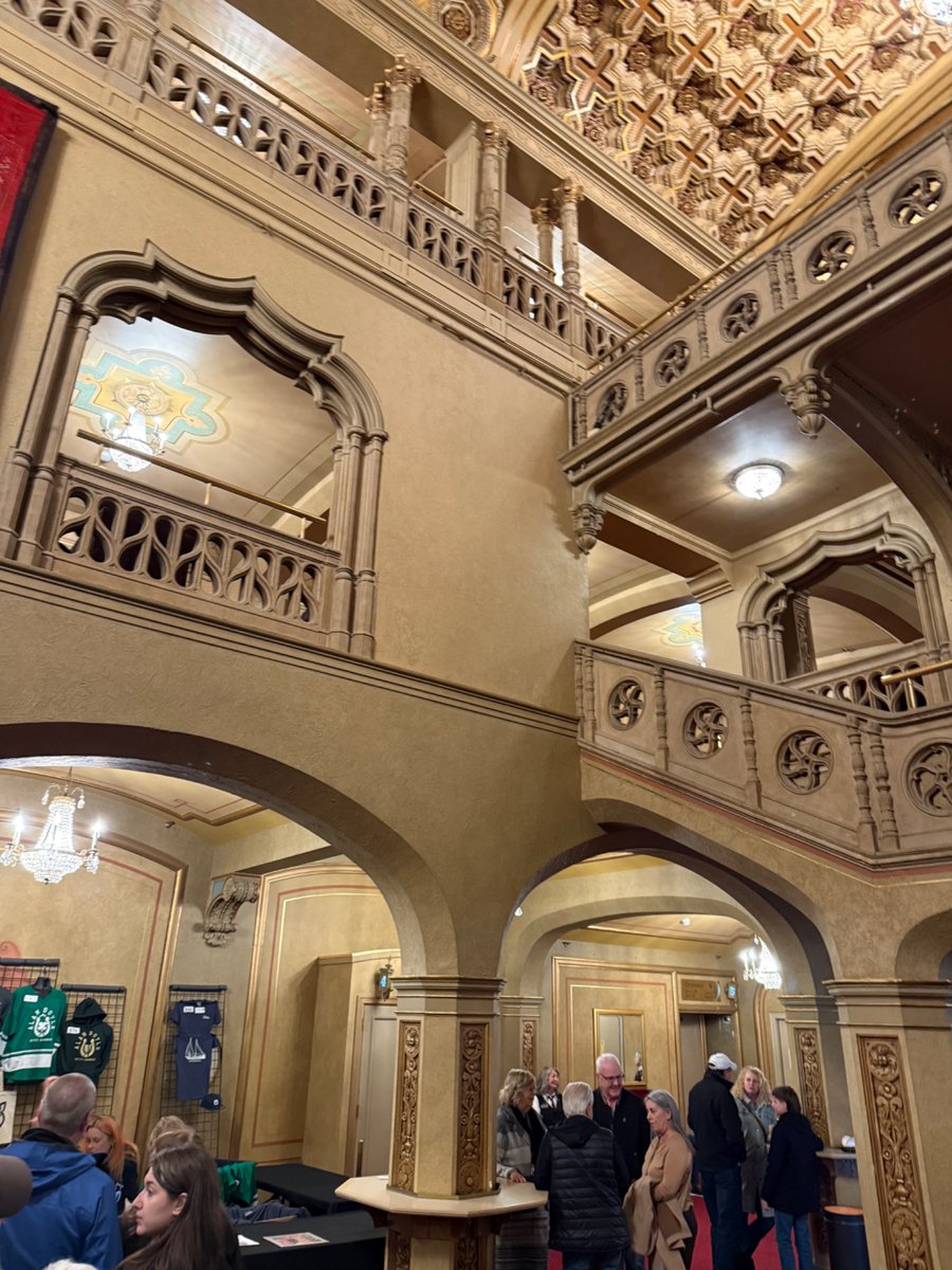 MistyMagikarp's tweet image. A couple of cuties for a great concert #alandoyle #theorpheum