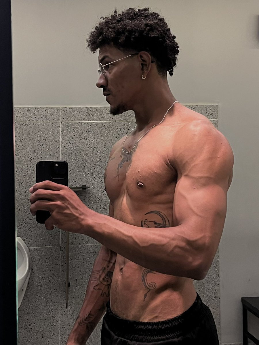 usuário desconhecido do tt/x tweet media