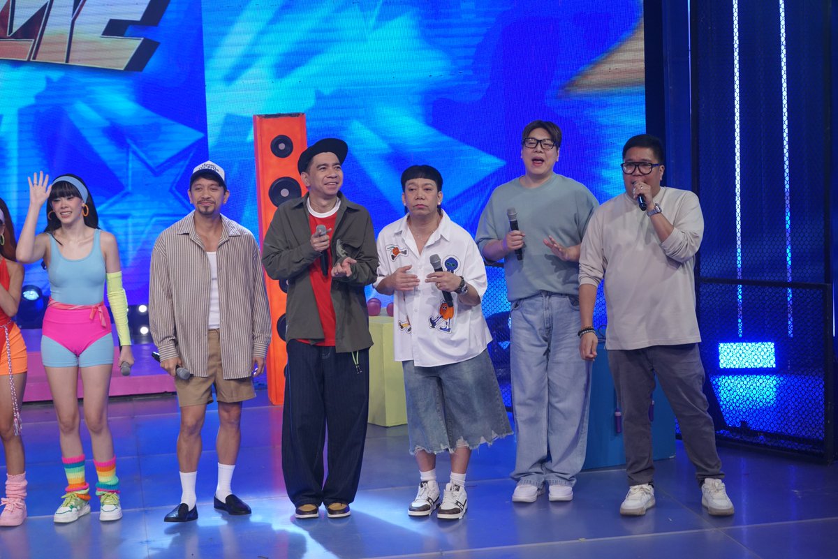 It's Showtime tweet media