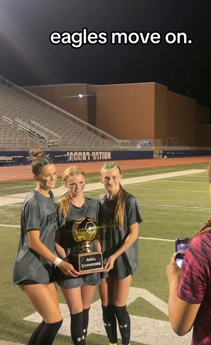 Taylee Wood tweet media