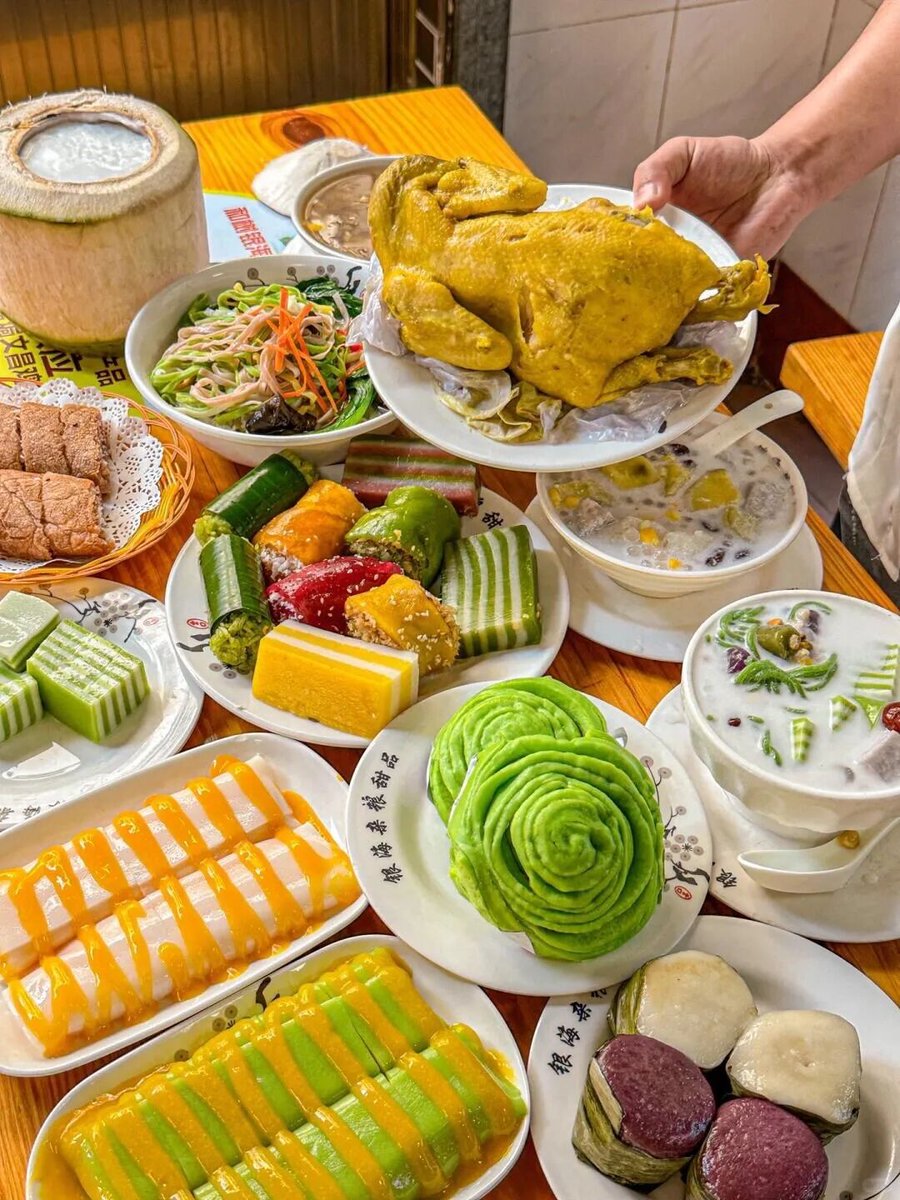 Explore Hainan tweet media