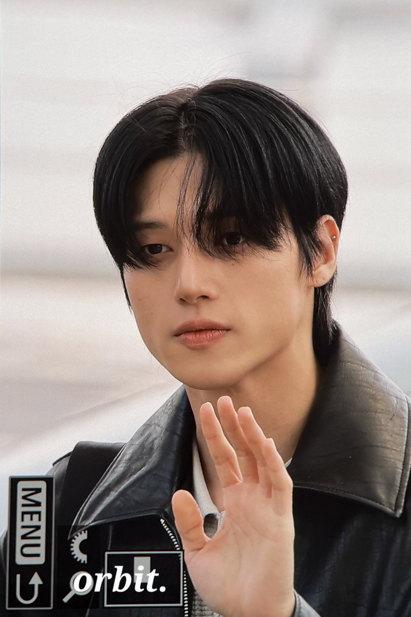 𝒐𝒓𝒃𝒊𝒕. tweet media