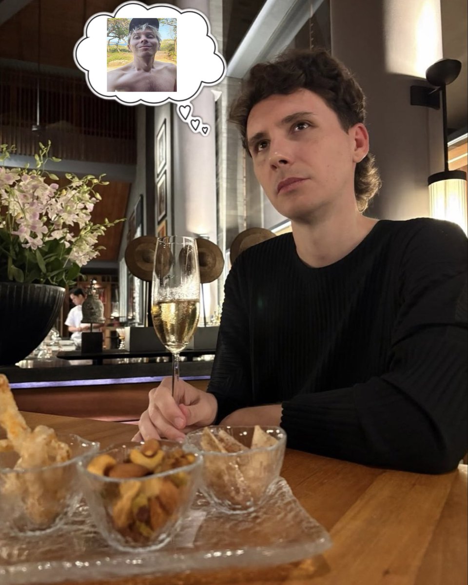 kate🍉 tweet media