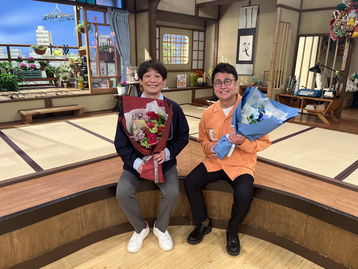 ginshari__'s tweet photo. 14年間ありがとうございました！🎉

関西テレビ📺　よ〜いドン！
本日の放送をもってレギュラーを卒業👩‍🎓

関西の皆様に愛される番組で
本当にお世話になりました！🥲

後任は天才ピアニストが務めます！
引き続きよろしくお願いします🤲

#よ〜いドン
#銀シャリ https://t.co/swjsTvkLXu