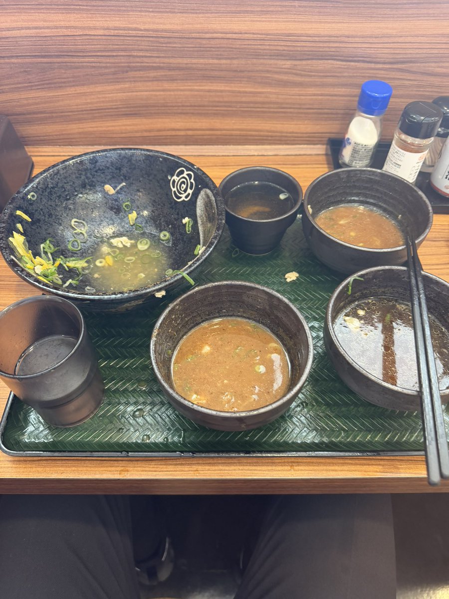 けん いち tweet media