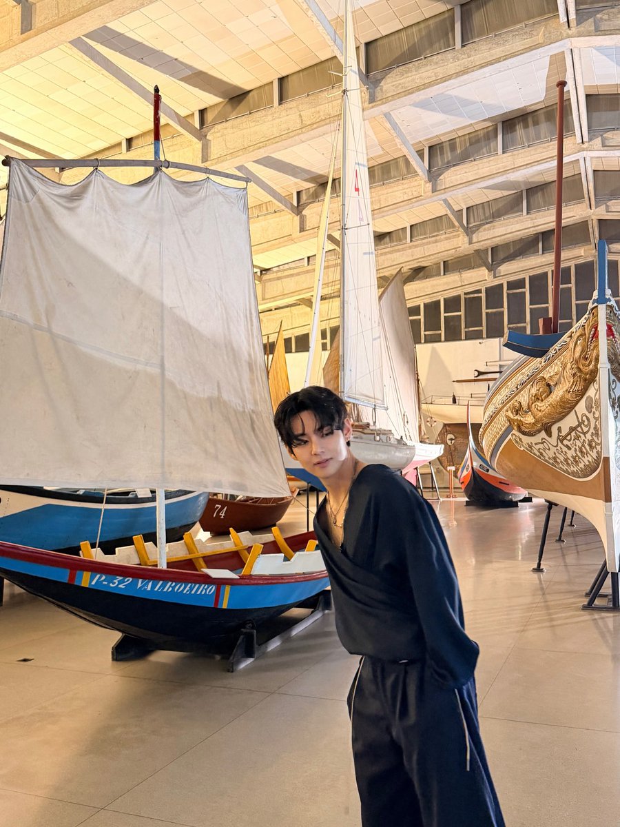 𝑖𝑠𝑜 tweet media