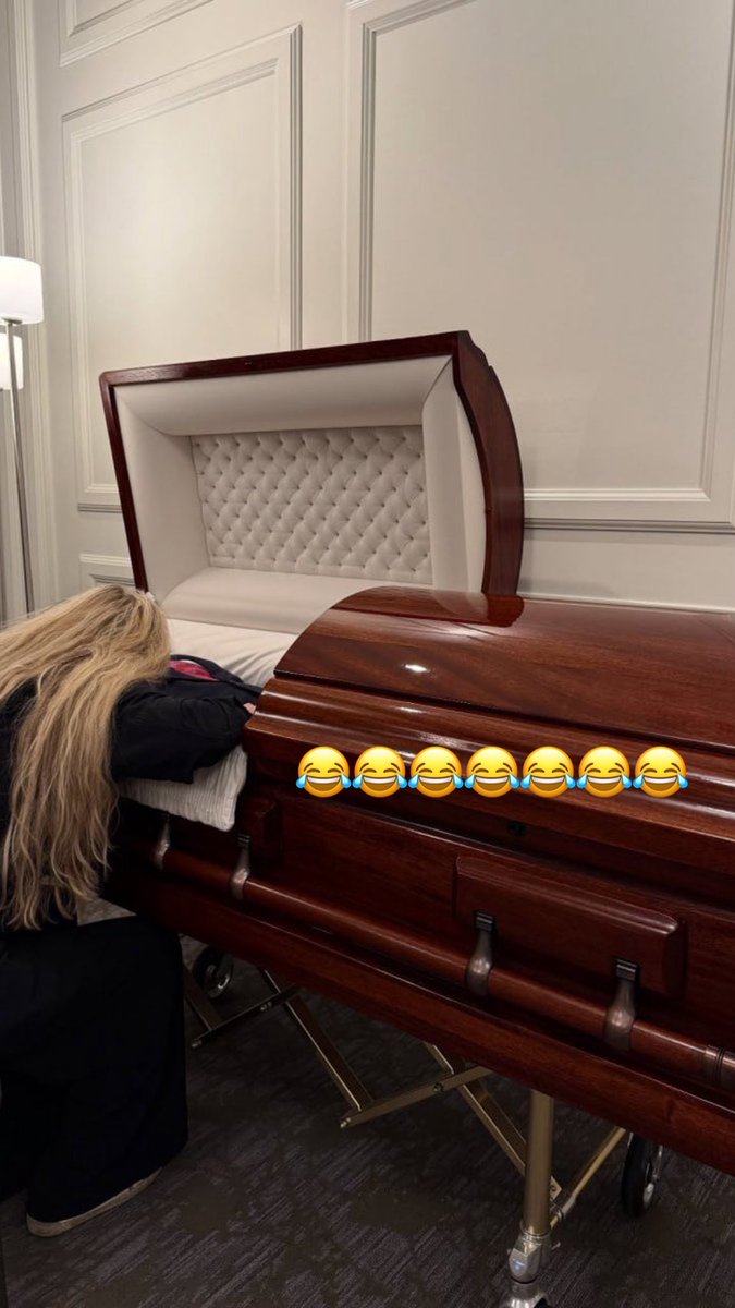 halcampton tweet media