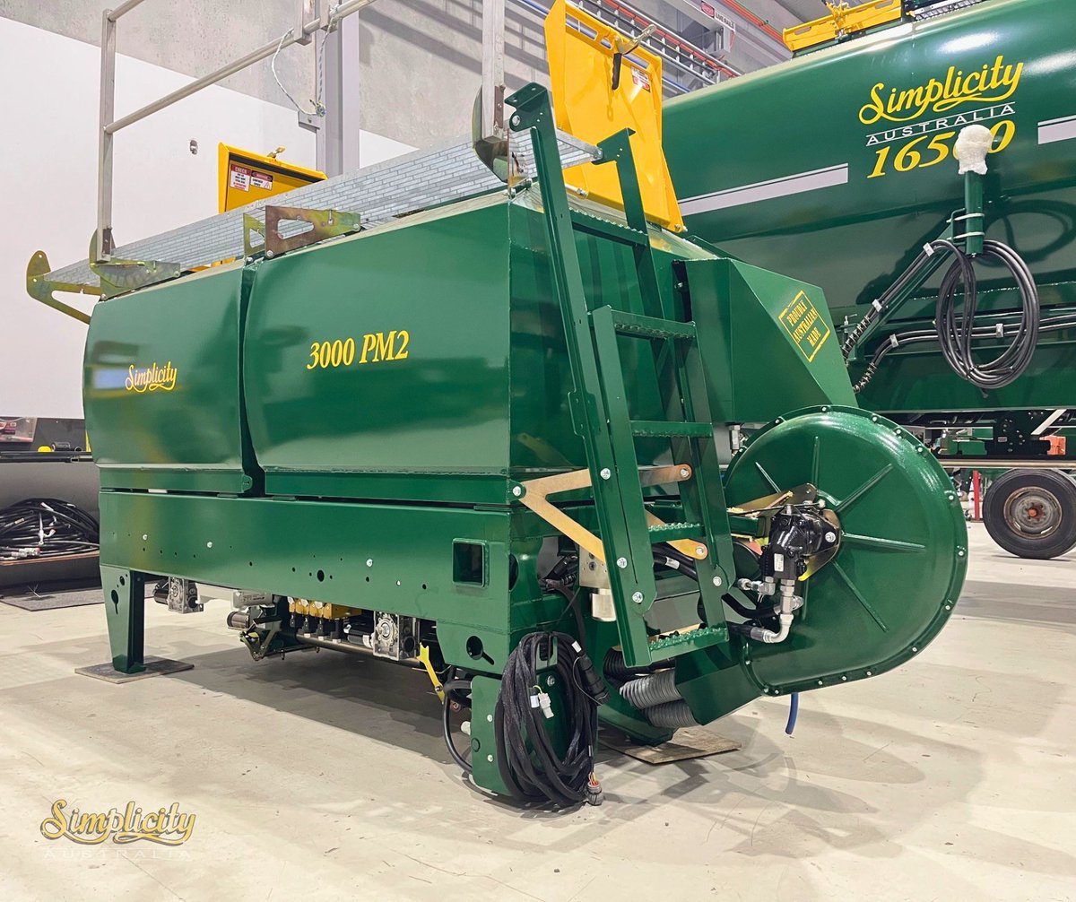 simplicityaus's tweet photo. A 6m 305N Allrounder on 200mm spacing with a 3,000 PM2 Hyd Drive unit to be fitted up. 🔩🔧  A robust little universal planter package there, with narrow transport, being prepped for planting in some hills around central NSW. 🌱🎋 https://t.co/vA2Pqcr7Iy