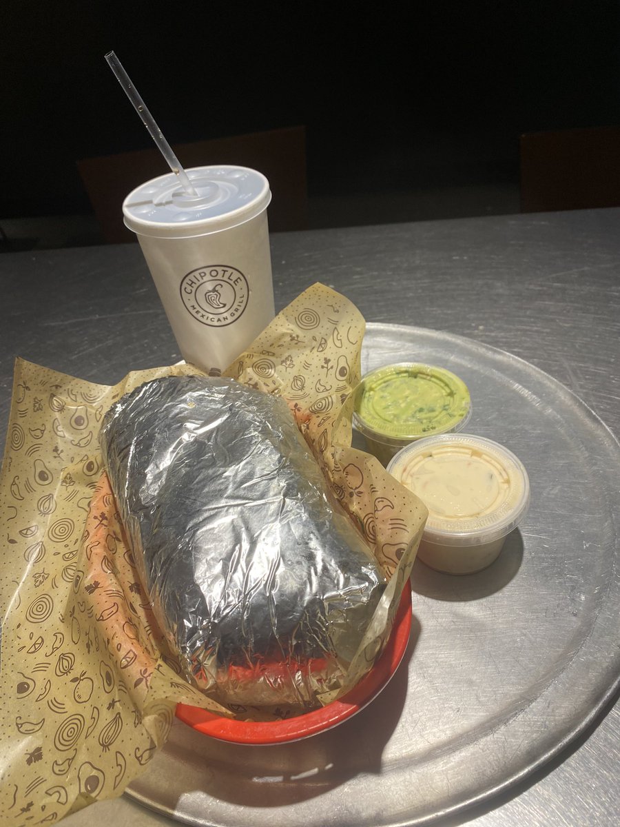 برا عم ابيع فيب وانا عاري tweet media