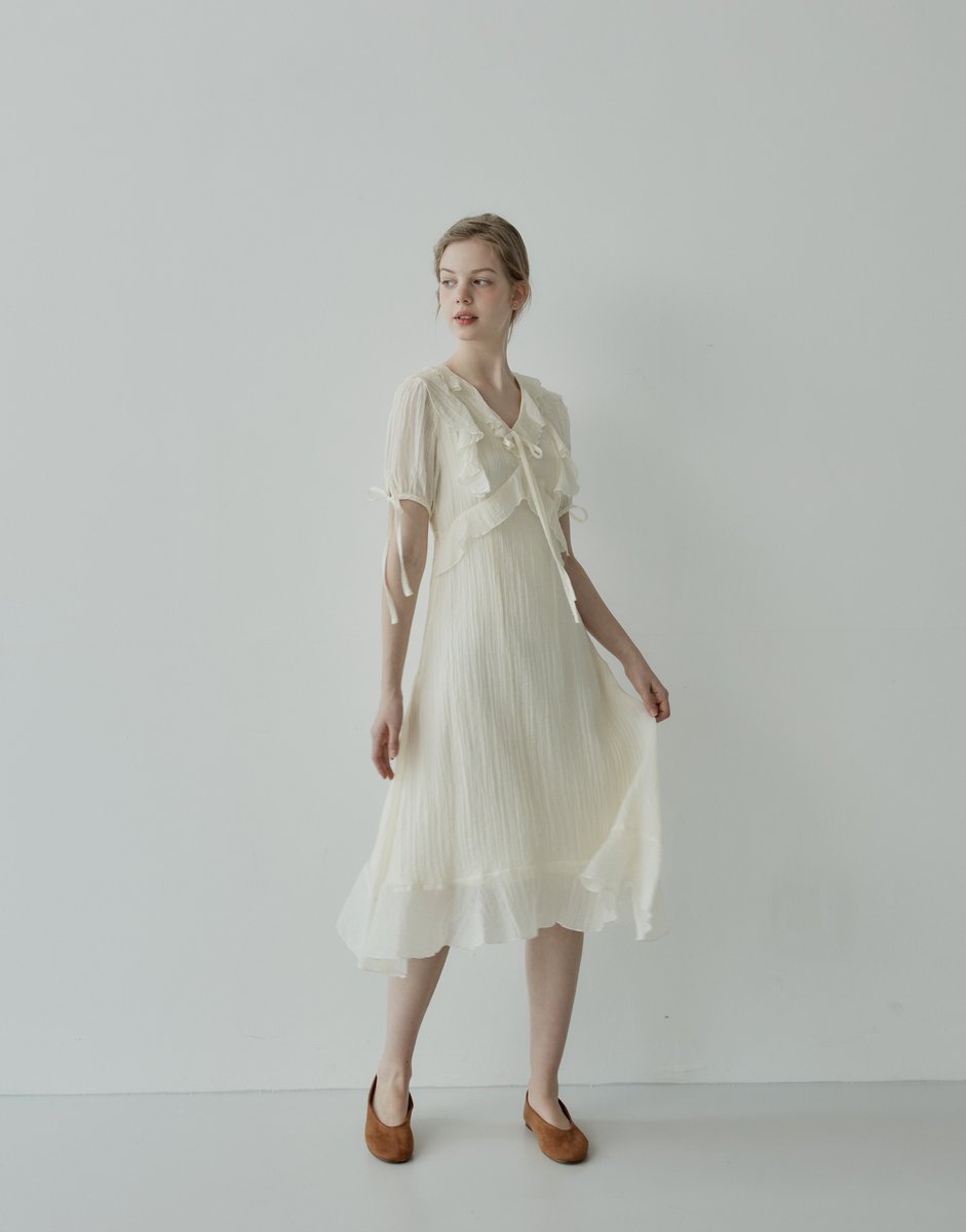 HYBERNAT_'s tweet image. 프릴 드레스 - 크림

#hybernat #하이버넷 #더블유컨셉 #네이버 
오하욘사 세기말의 마술사 북파우치 임영웅 데뷔곡 누적 136억 역대 스트리밍 미세먼지 정훈 은퇴식