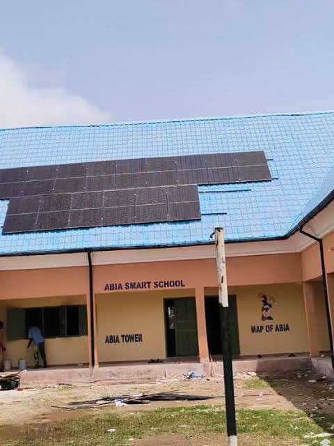 SB 🇻🇦 tweet media