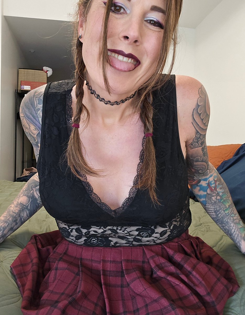 𝕁𝕒𝕕𝕖 𝕍𝕒𝕝𝕜𝕪𝕣𝕚𝕖 tweet media