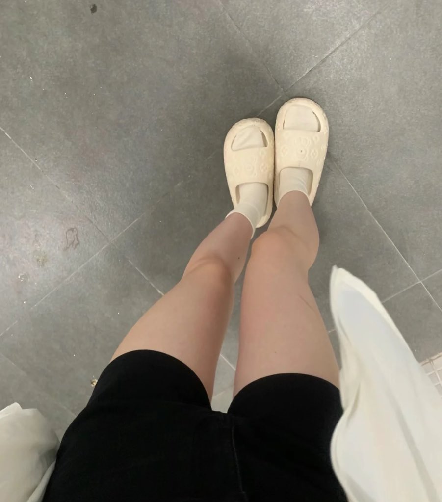 阳江的lai🌸 tweet media