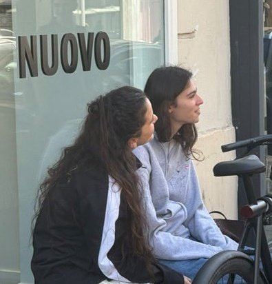 C ᥫ᭡ tweet media