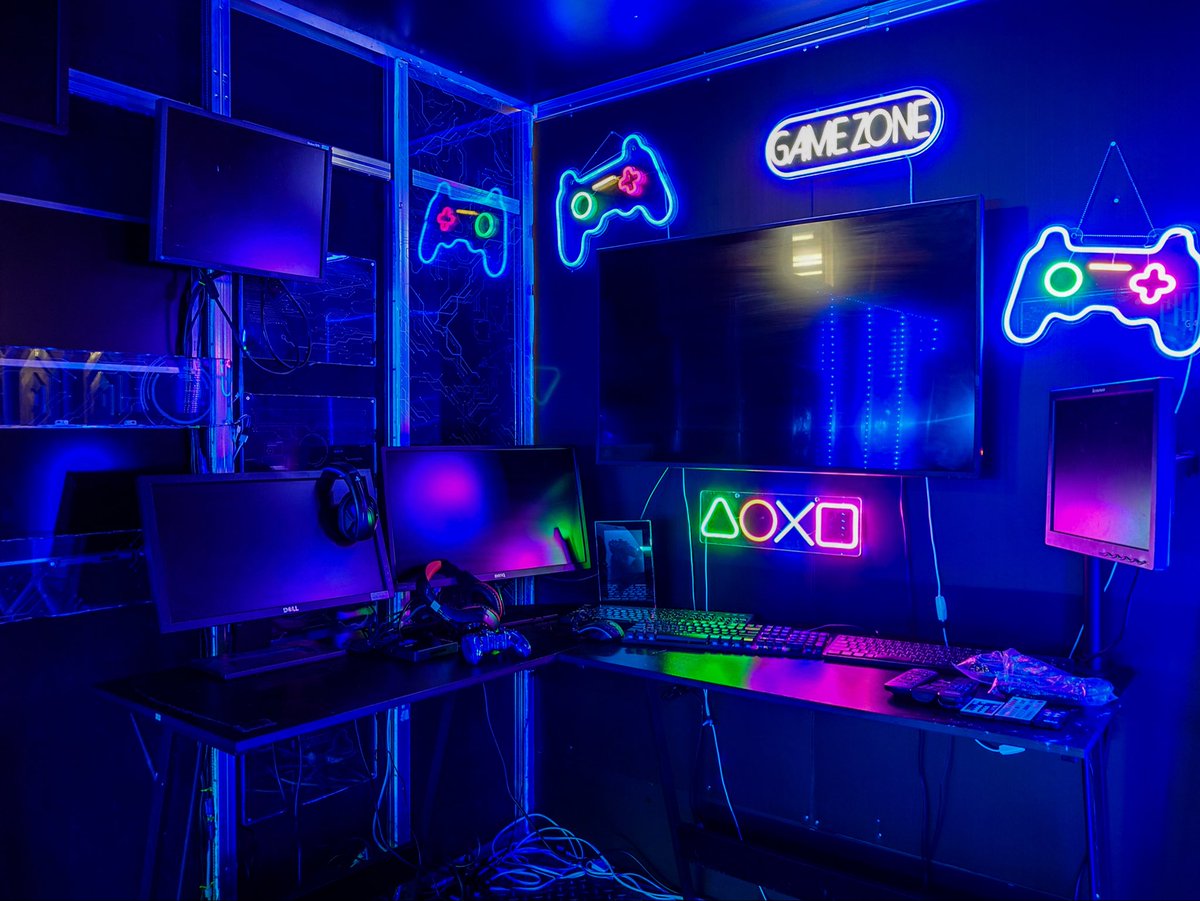 Whoopee+ /コスプレスタジオ tweet media