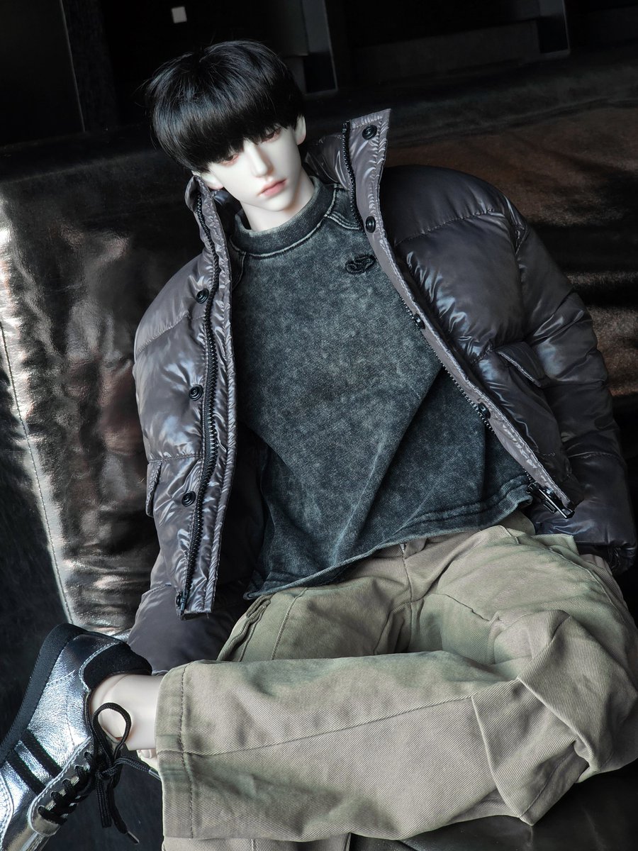 덤더미 tweet media