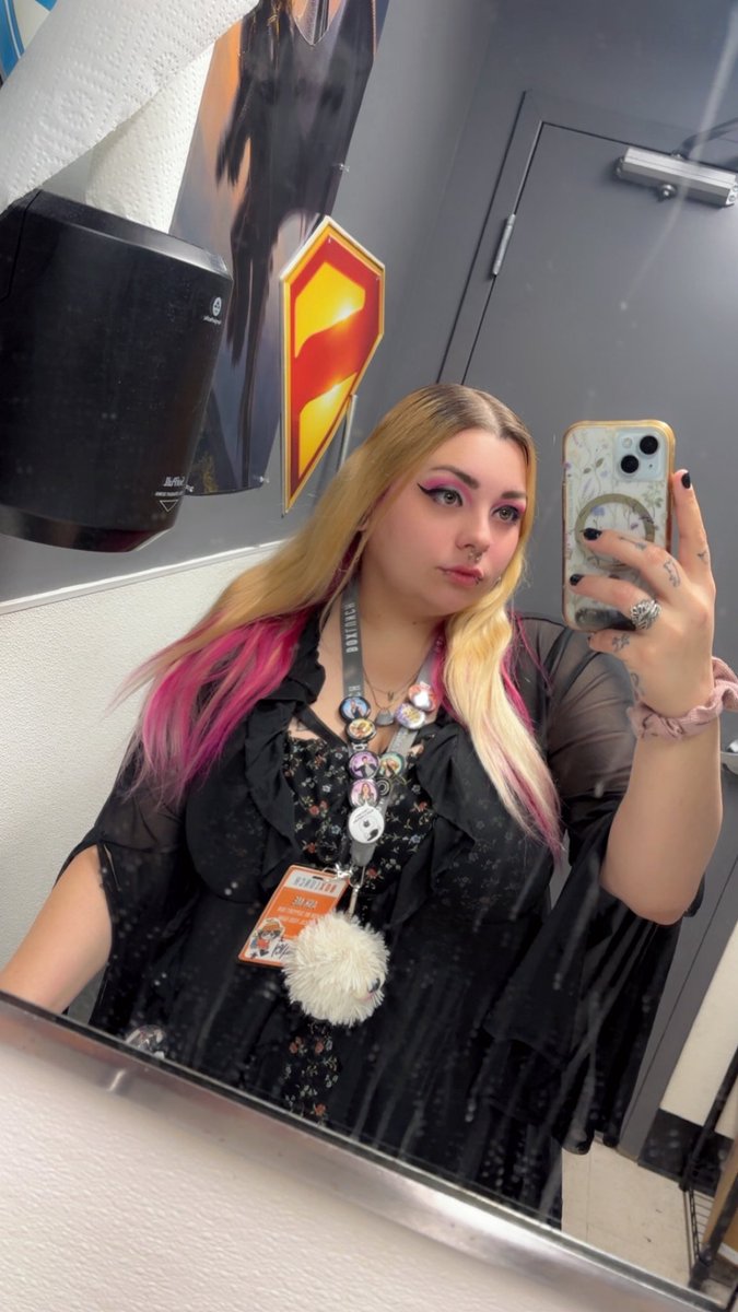 💖Pretty Rave Girl🦖 tweet media