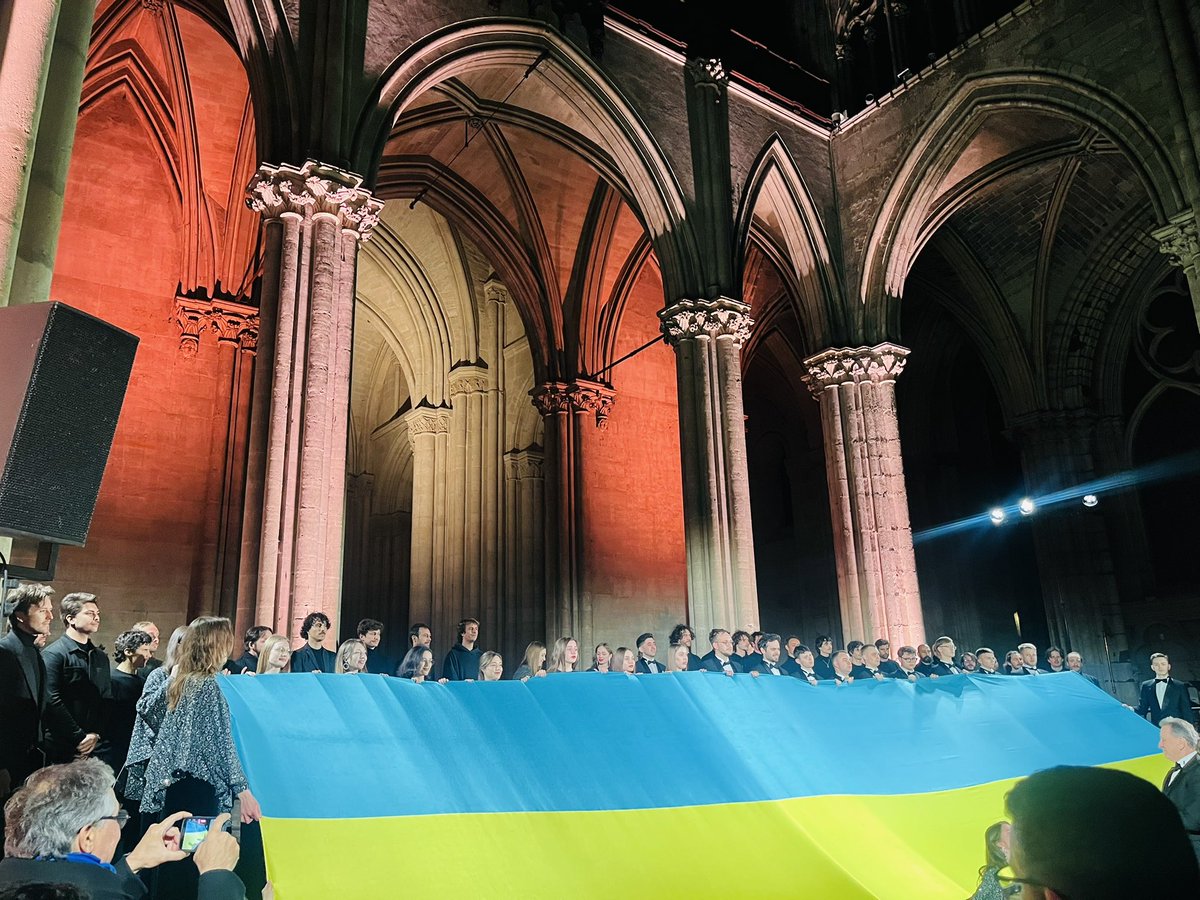 StandWithUkraine tweet media