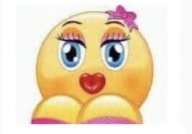 TAYLOR SWIFT PEITUDA METIDA