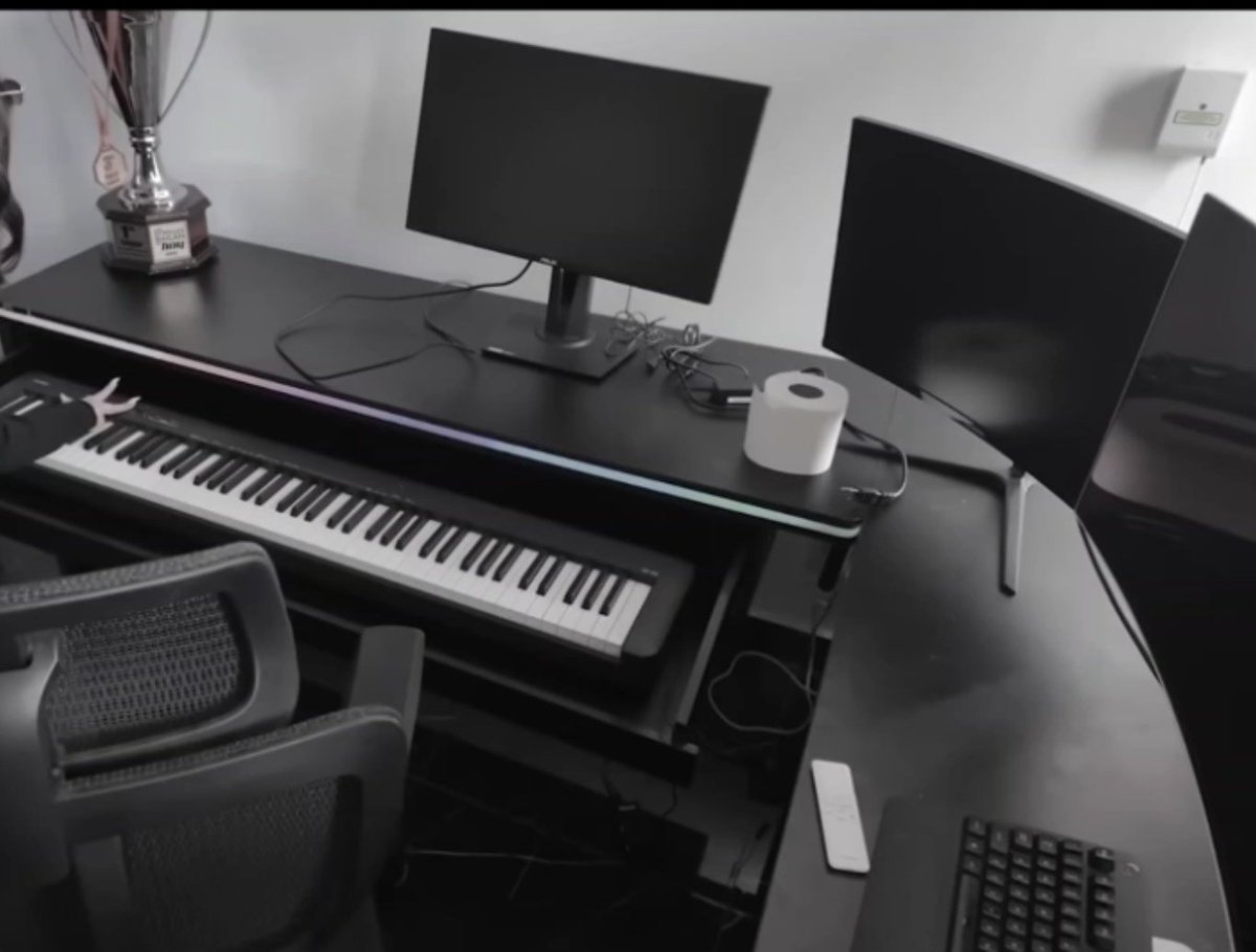 ⌇୨୧✧ 💗 𝓜𝓪𝓻𝔂 𝓭𝓮𝓵 𝓒 💗 ✧୨୧⌇ tweet media